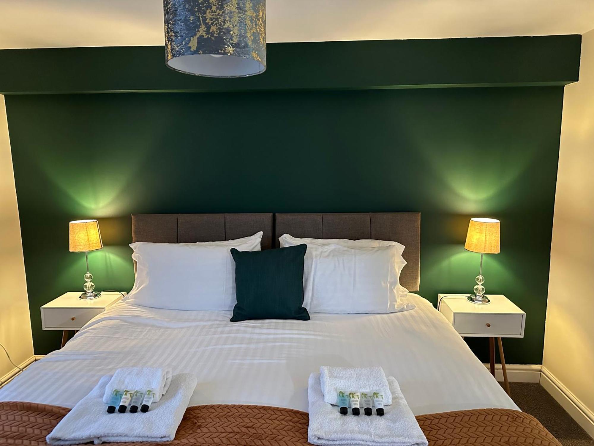 Apartment Orange Lilly In Stroud With Free Parking Stroud (Gloucestershire)